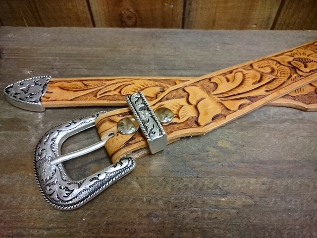 未使用級　カービングレザーガンベルト ナチュラルW最長約109cm最短約94cm 楽天市場】#985008WesternExpress ウェスタンエクスプレス カービング