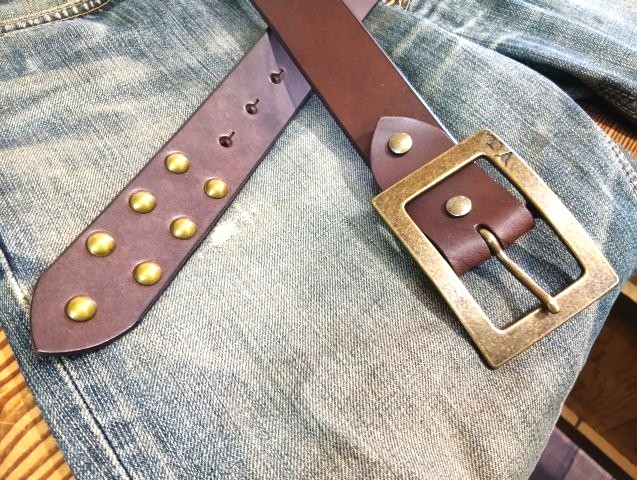 JUN COMPANYオリジナルデザインバックル付き 栃木レザーカシメ