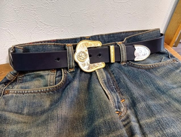 モンタナシルバースミス レザーベルト 32 全長約102cm MONTANASILVERSMITHS（モンタナシルバースミス）3ピースバックル